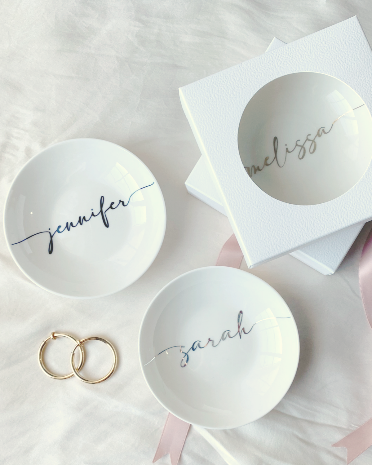 Personalized ceramic jewelry dish – choose from black, gold, silver, or rose gold for the custom name
