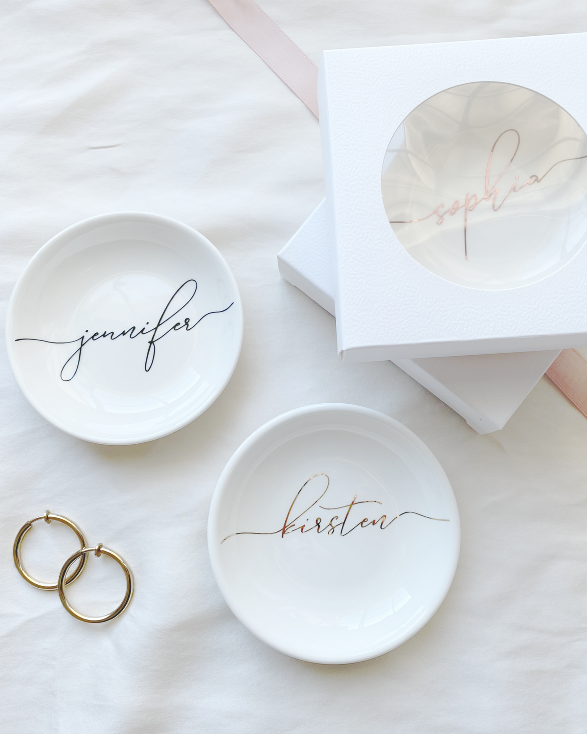 Personalized ceramic jewelry dish – choose from black, gold, silver, or rose gold for the custom name